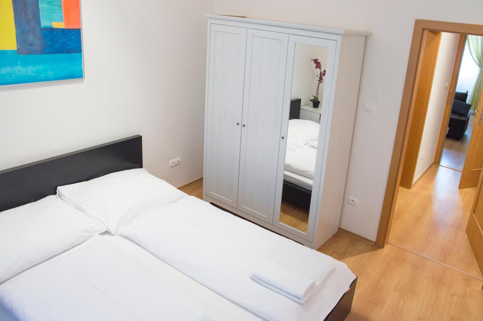 Opatovicka Affordable Appartamento